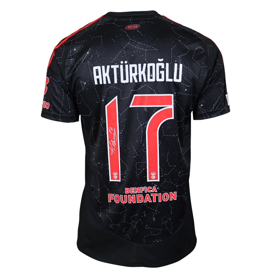 Kerem Aktürkoğlu SL Benfica shirt