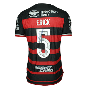 Erick Pulgar Flamengo camisa.