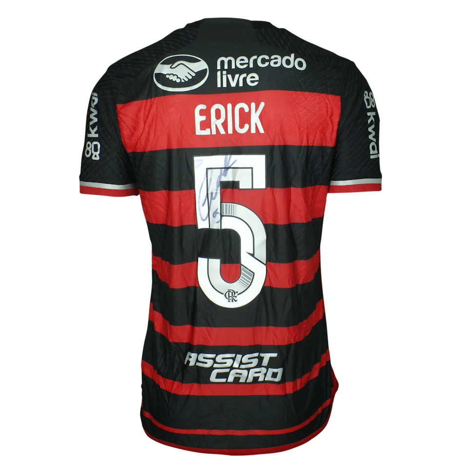 Erick Pulgar Flamengo camisa.