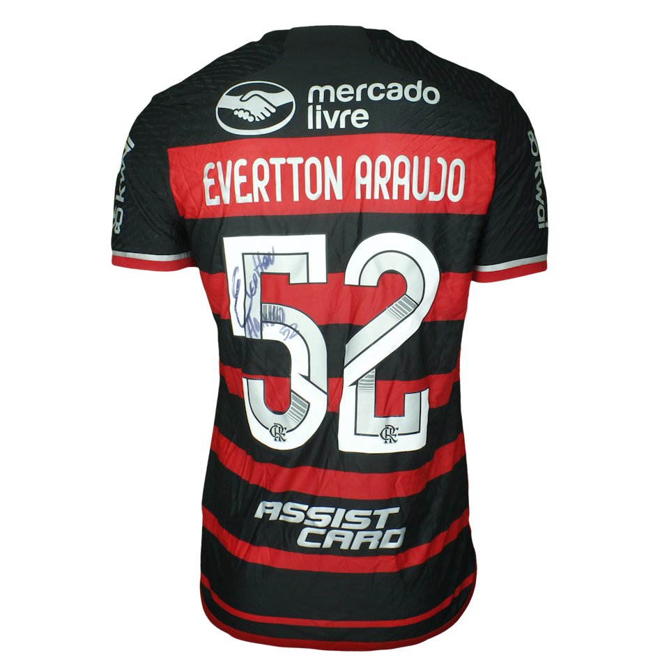 Evertton Gustavo Fernandes Araújo Flamengo shirt
