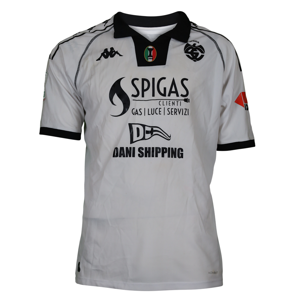 Francesco Pio Esposito Spezia Calcio shirt