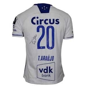 Tiago Araújo KAA Gent camisa.