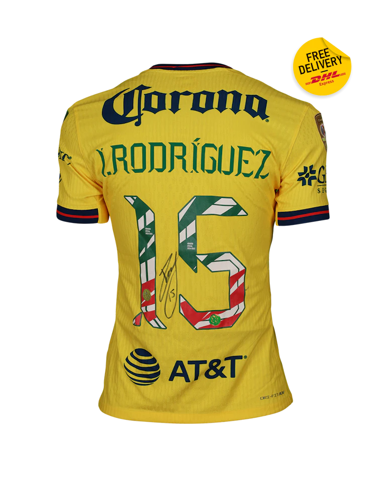 José Iván Rodríguez Rebollar Club América shirt