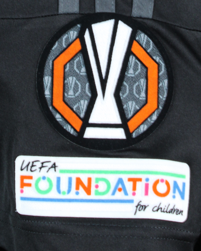 Ernest Muçi Beşiktaş JK shirt