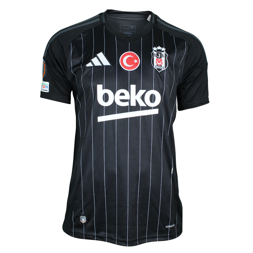 Ernest Muçi Beşiktaş JK shirt