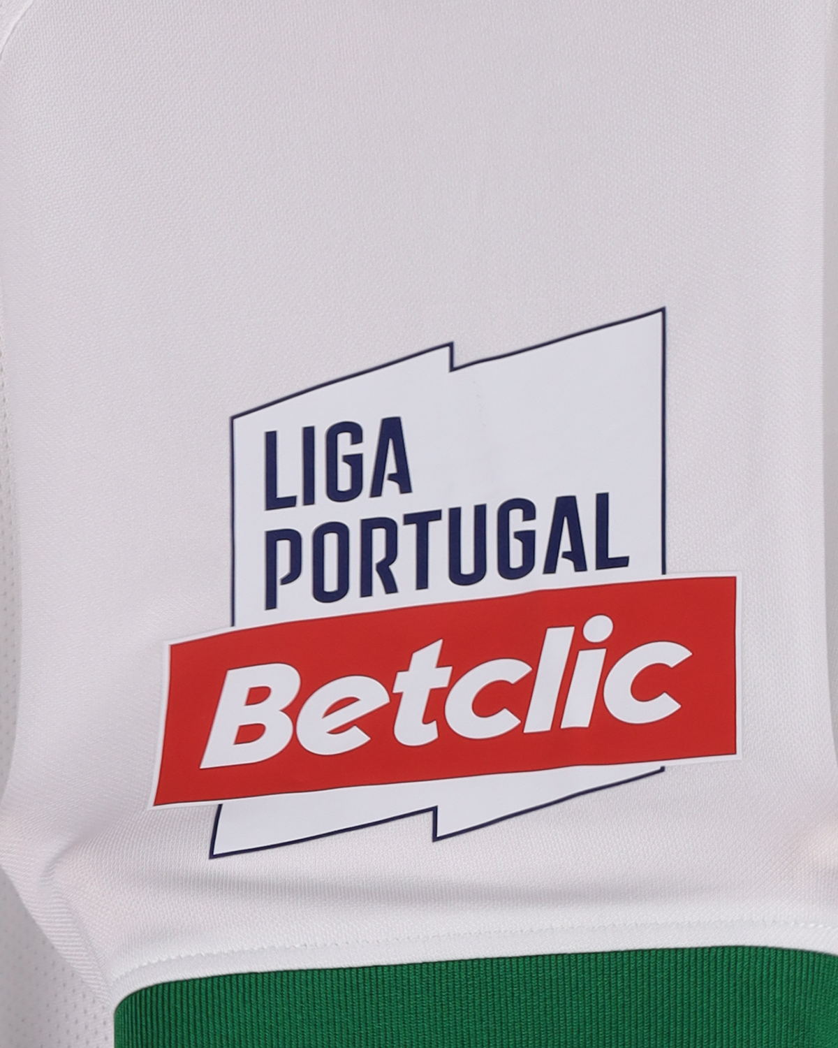 Zeno Debast Sporting CP shirt