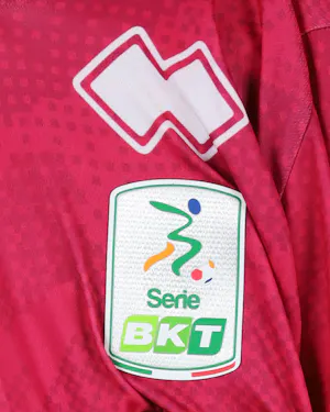 S.S.C. Bari 팀의 Boris Radunović (MI) 셔츠