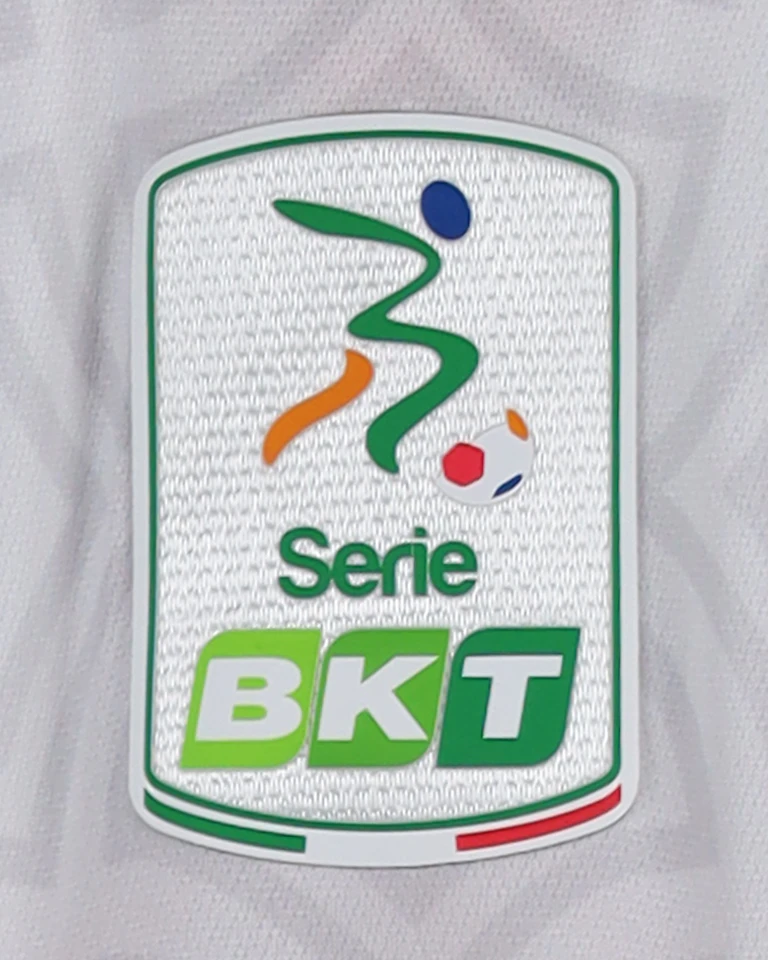 Francesco Vicari S.S.C. Bari shirt