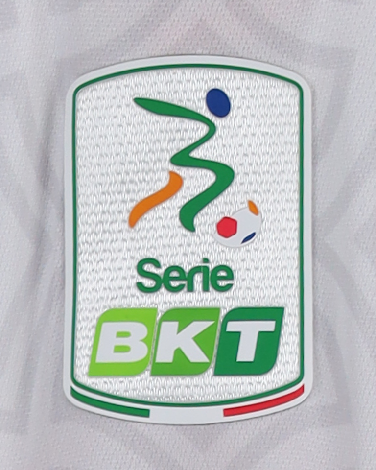 Kevin Lasagna S.S.C. Bari shirt