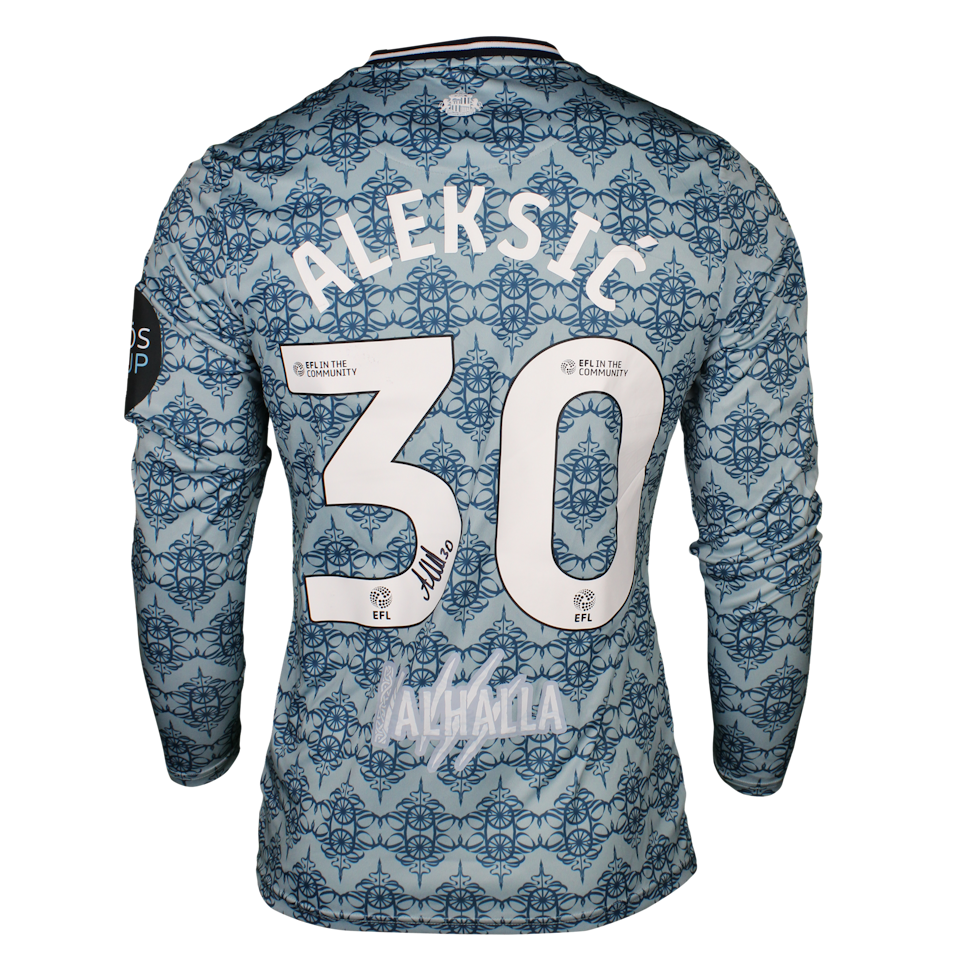 Milan Aleksić Sunderland shirt