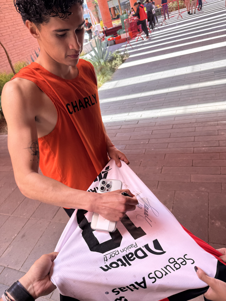 Ángel Jeremy Márquez Castañeda Atlas FC jersey