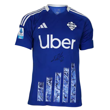 来自Como 1907的Sergi Roberto Carnicer球衣