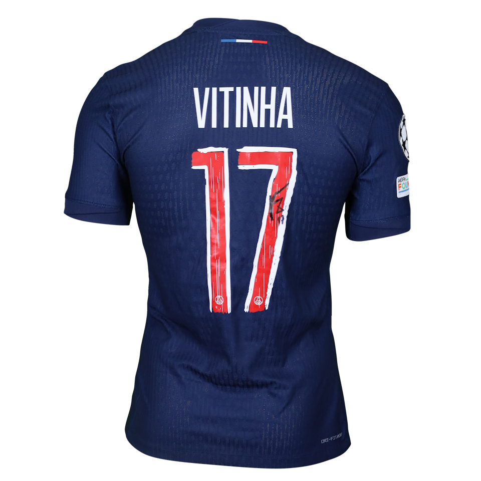 Vitinha Paris Saint-Germain shirt