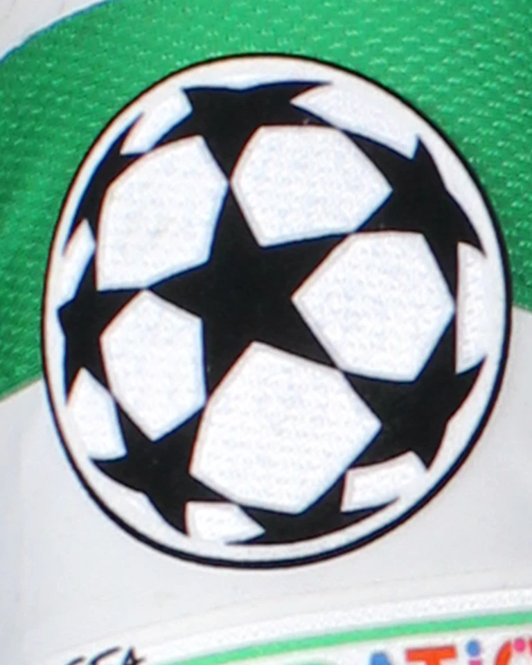 来自Celtic的Callum McGregor球衣