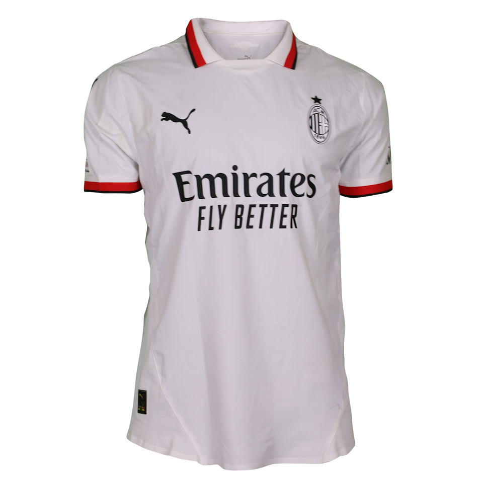 Fikayo Tomori AC Milan shirt