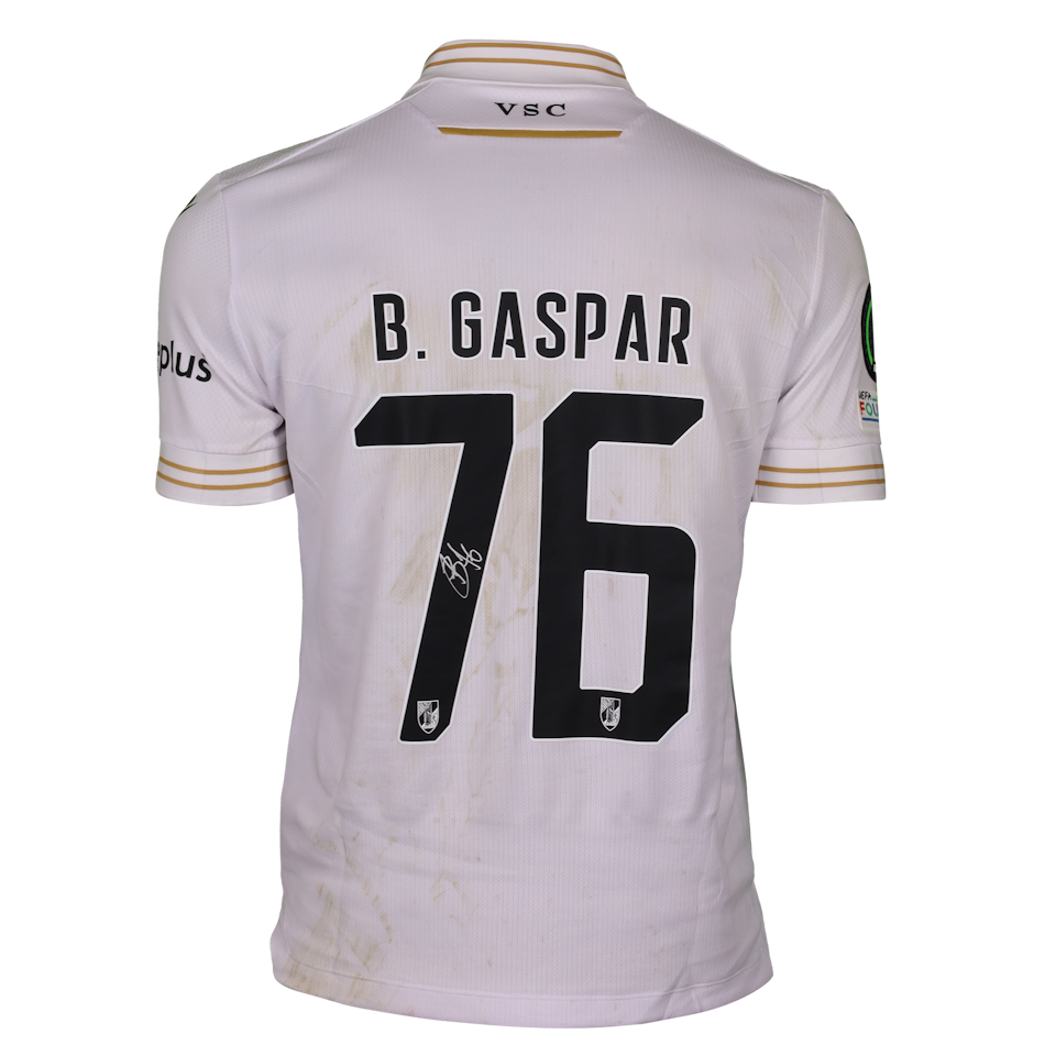 来自Vitória SC的Bruno Miguel Boialvo Gaspar球衣