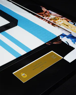 Romero Signed - The Golden Kiss