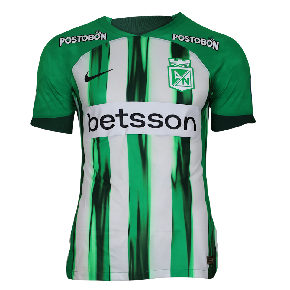 Kevin Viveros Atlético Nacional camisa.