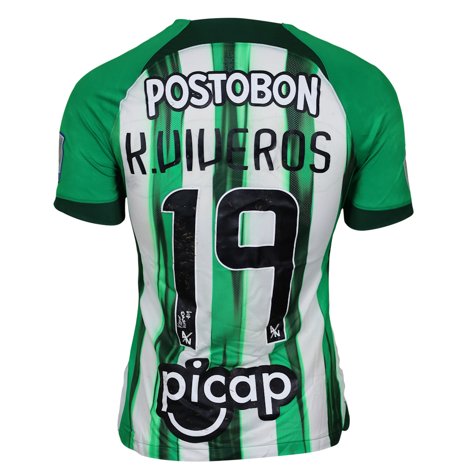 Kevin Viveros Atlético Nacional camisa.