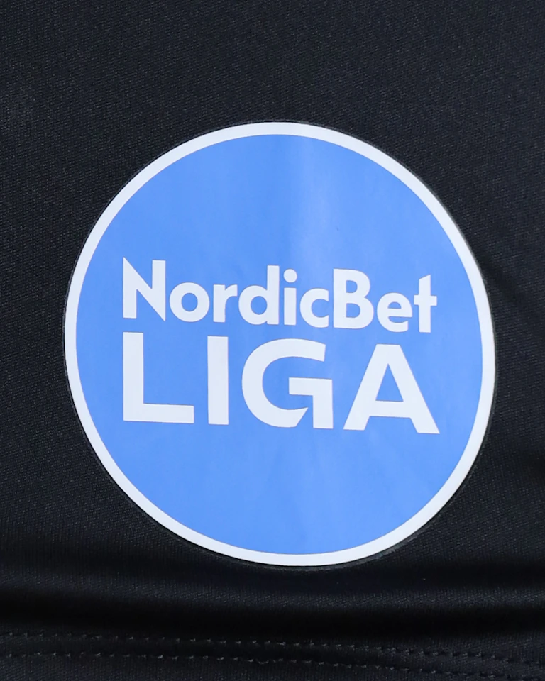 Mikkel Riis Ladefoged Esbjerg fB のシャツ