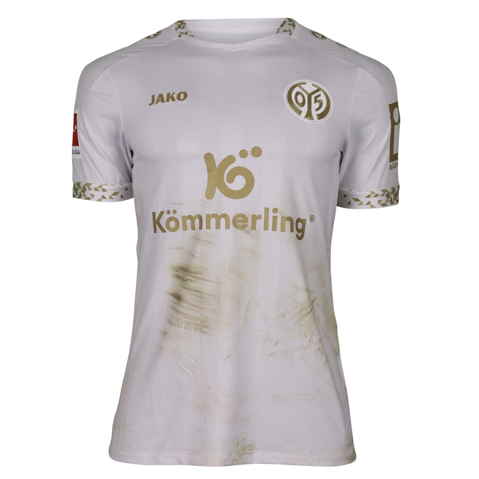 Kaishu Sano 佐野海舟 Mainz 05 のシャツ
