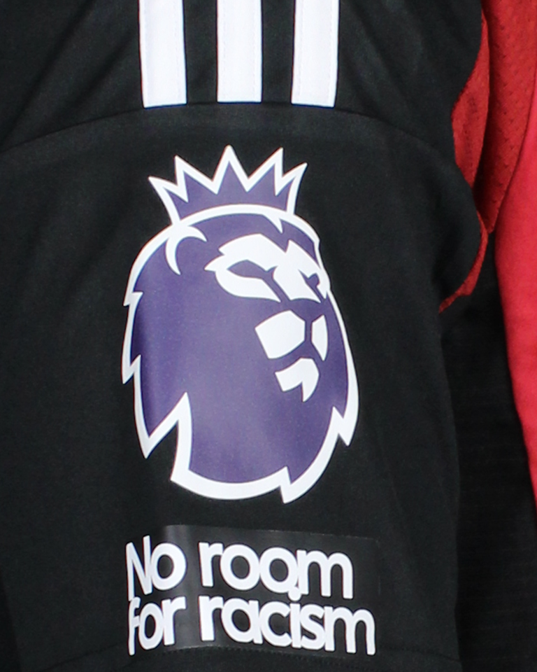 Reiss Nelson Fulham jersey