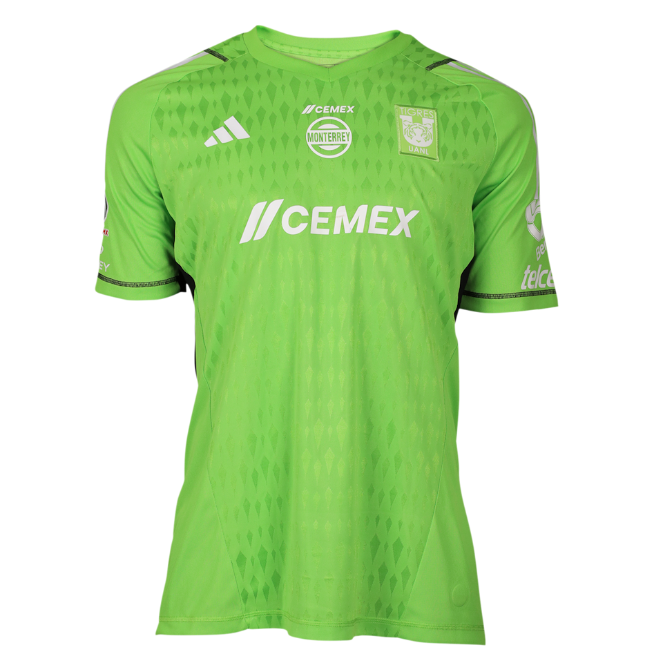 Fernando Tapia Méndez Tigres UANL shirt