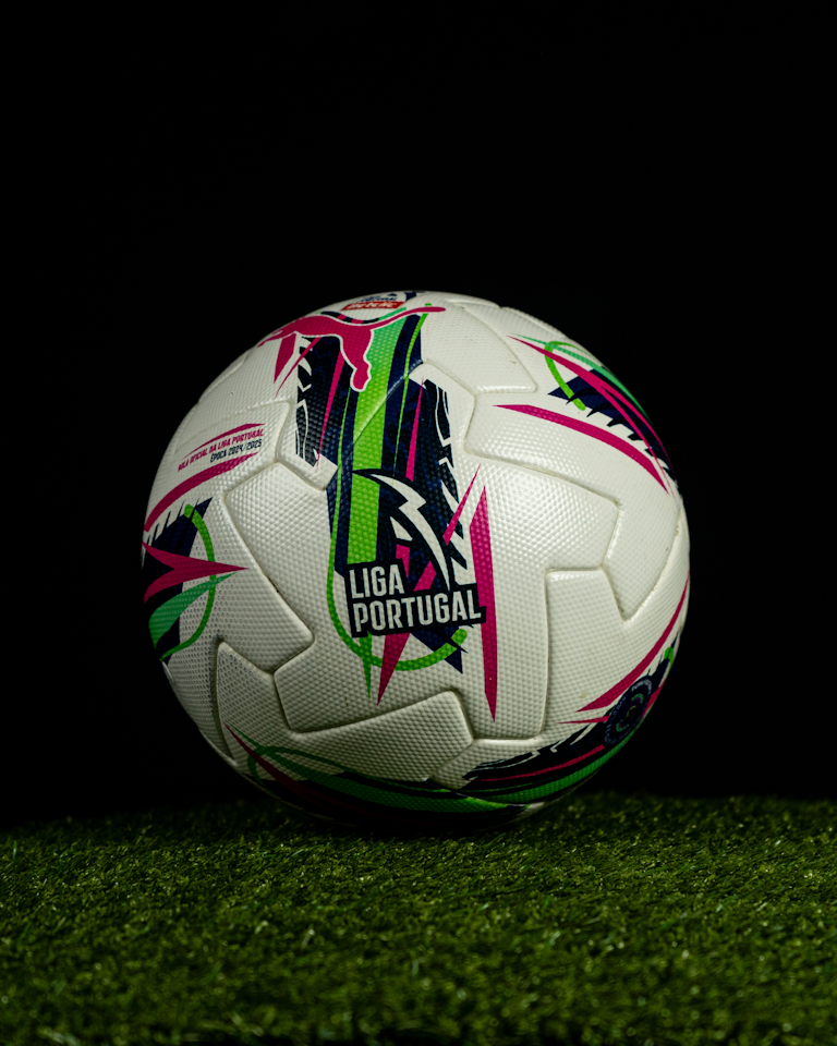 FC Porto | Match Scored Ball `46 - Wenderson Galeno