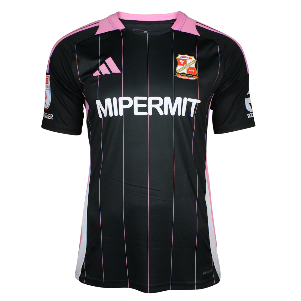 Daniel Butterworth Swindon Town shirt