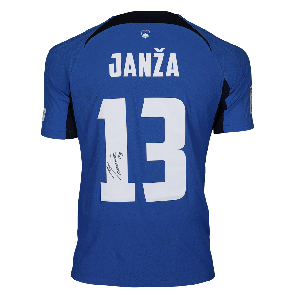 来自Slovenia的Erik Janža球衣