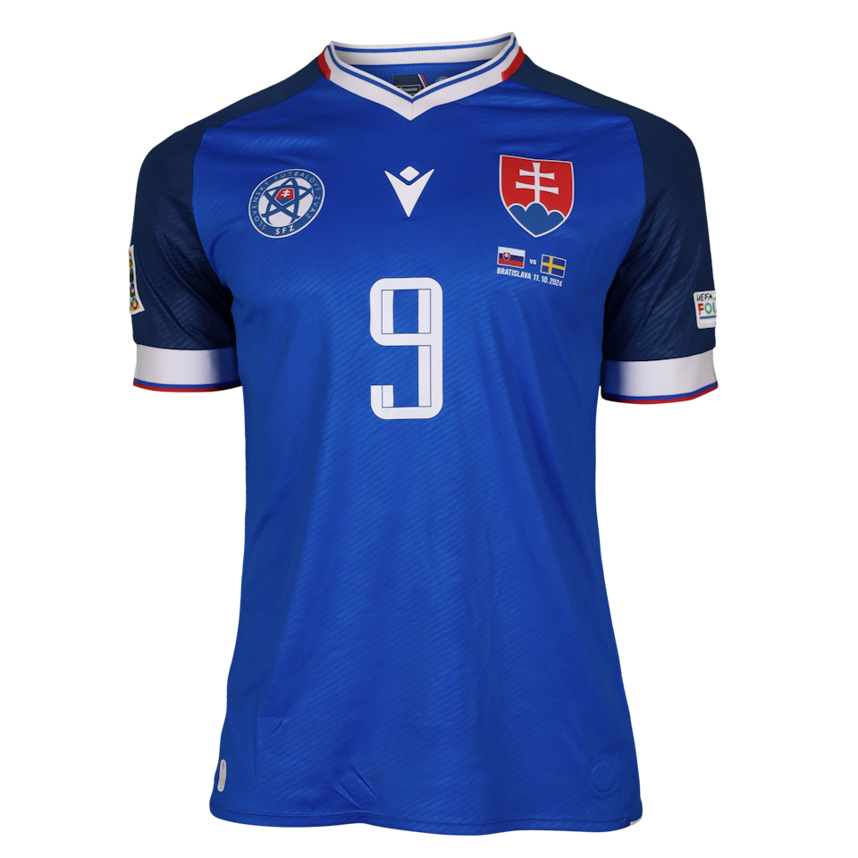 Róbert Boženík Slovakia forması