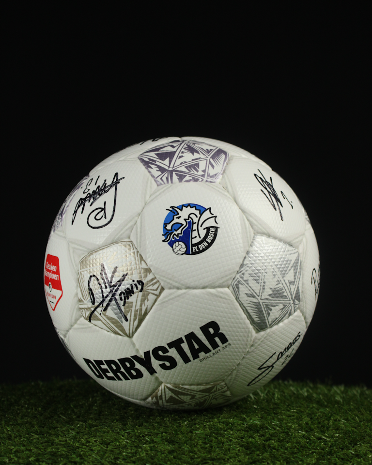 Den Bosch | Squad Signed Ball - 1