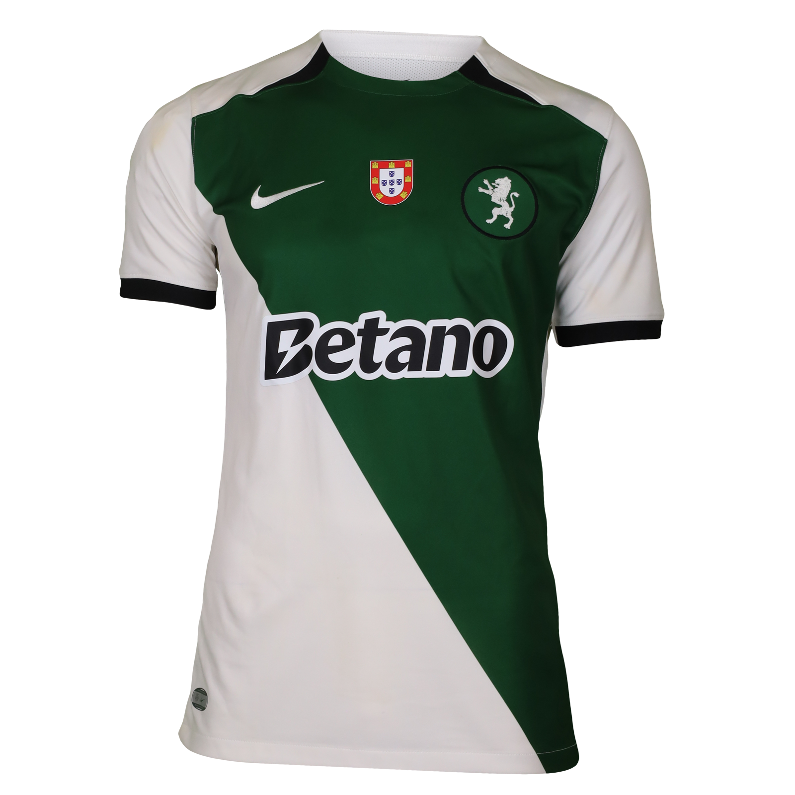 Zeno Debast Sporting CP shirt