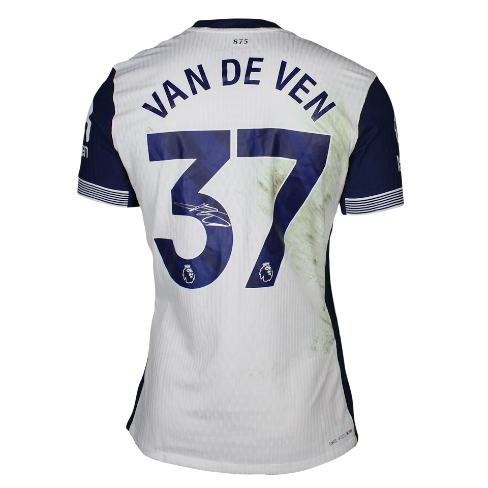 Mickey van de Ven Tottenham Hotspur shirt