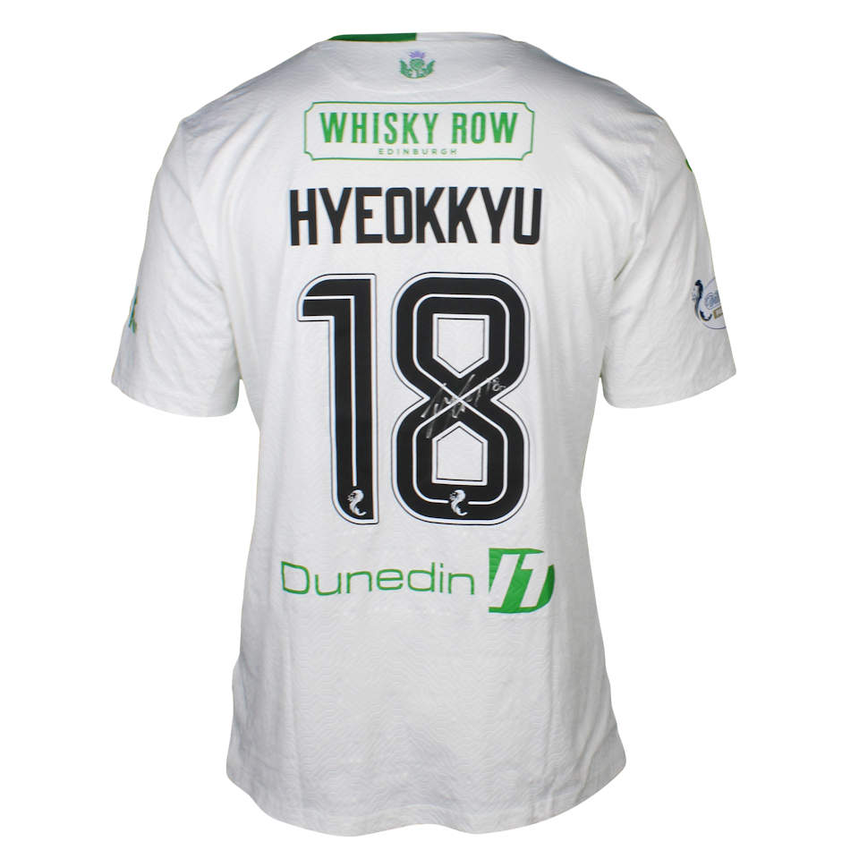 Hyeok-kyu Kwon 권혁규 Hibernian shirt