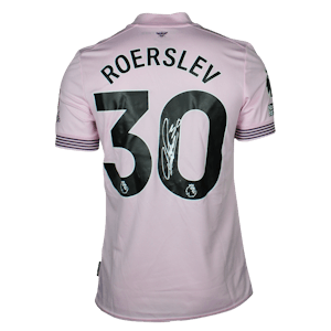 Mads Roerslev  Brentford shirt