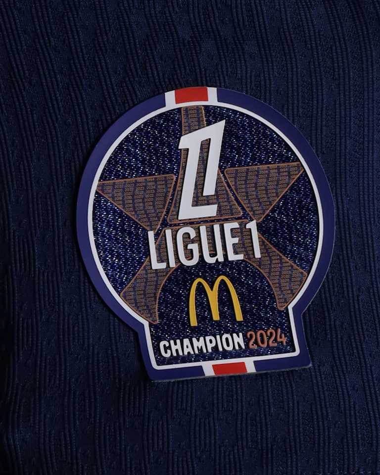 Désiré Doué Paris Saint-Germain shirt