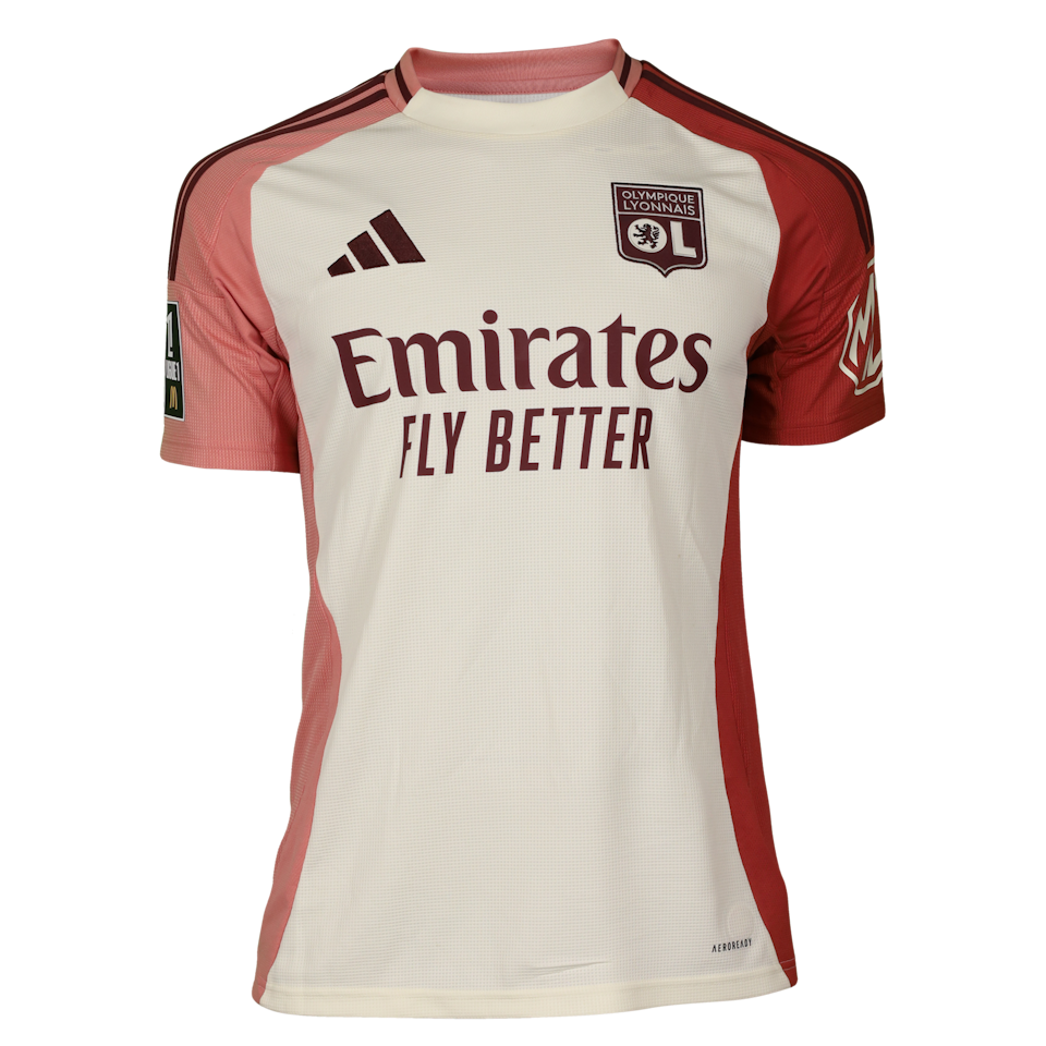 Olympique Lyonnais 팀의 Clinton Mata 셔츠