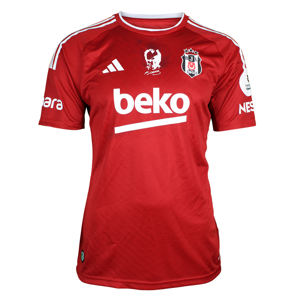 Ernest Muçi Beşiktaş JK shirt