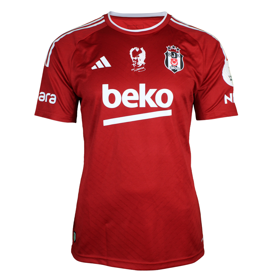 Emir Han Topçu Beşiktaş JK forması