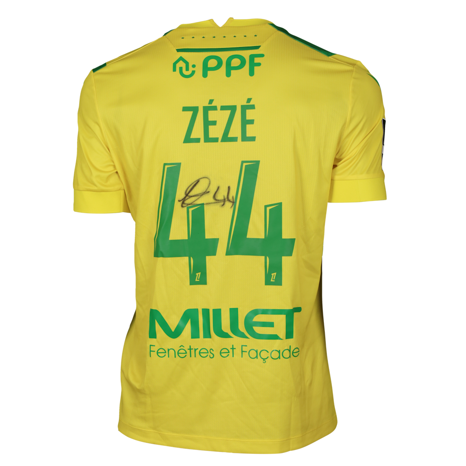 Nathan Zeze FC Nantes shirt