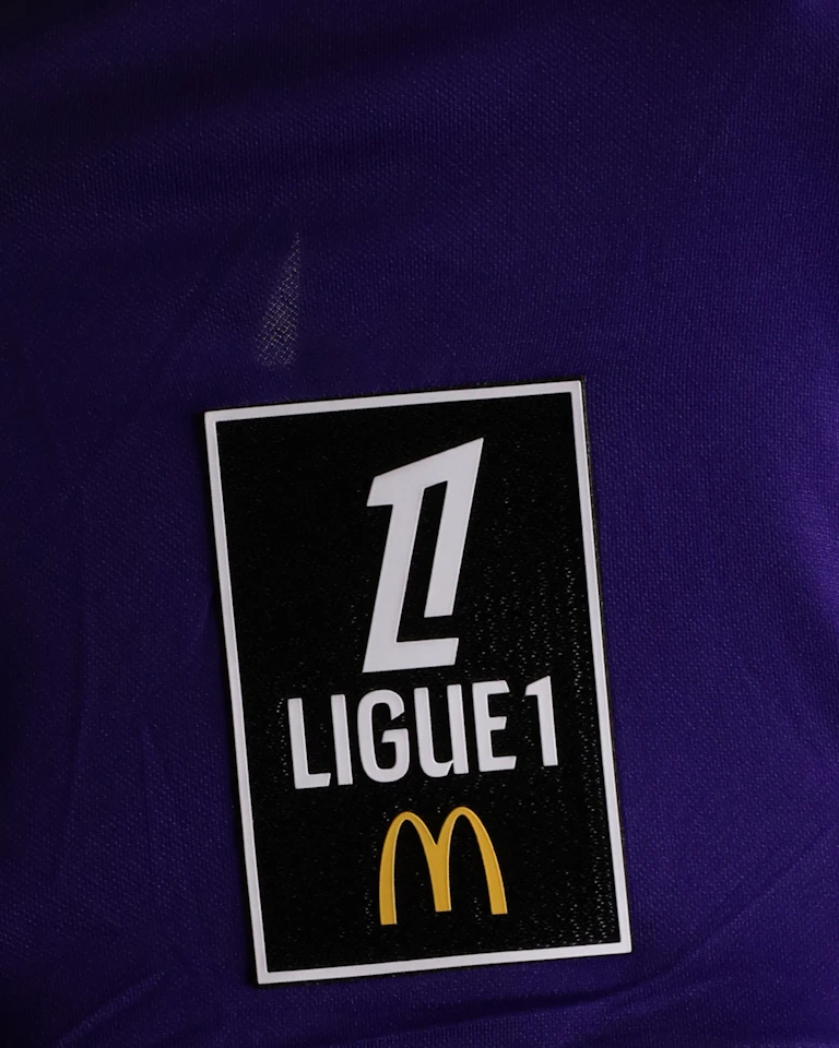 来自Toulouse FC的Noah Edjouma球衣