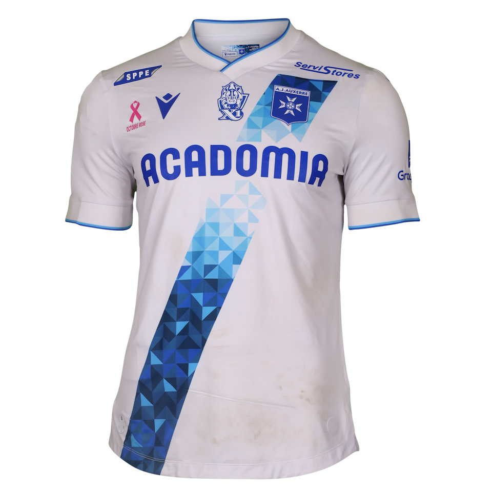 Gideon Mensah AJ Auxerre shirt
