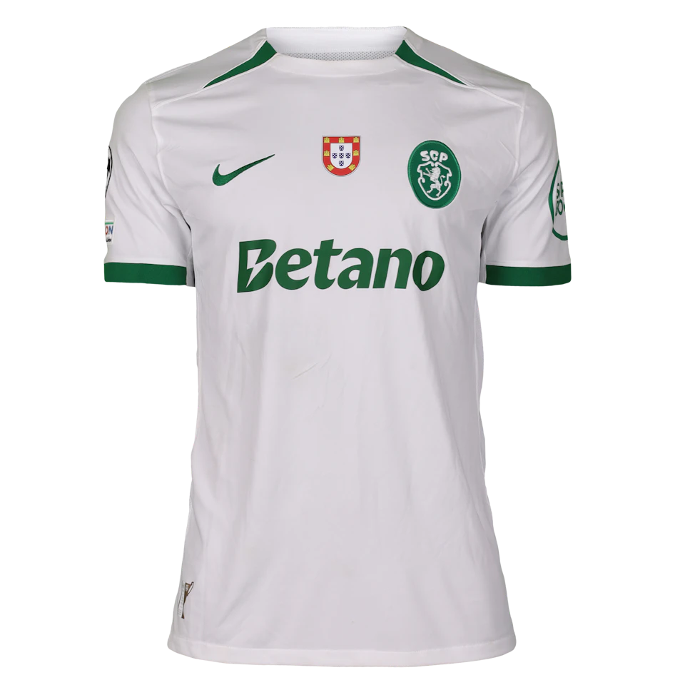 Zeno Debast Sporting CP shirt