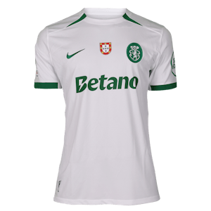 Conrad Harder Sporting CP shirt
