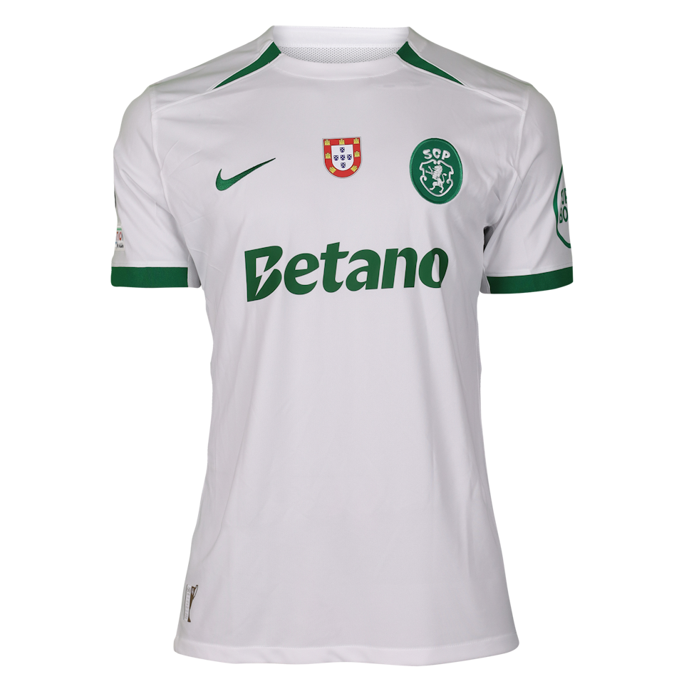 Conrad Harder Sporting CP shirt