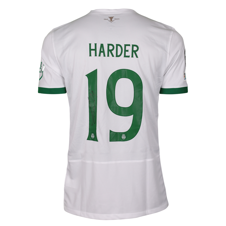 Conrad Harder Sporting CP shirt