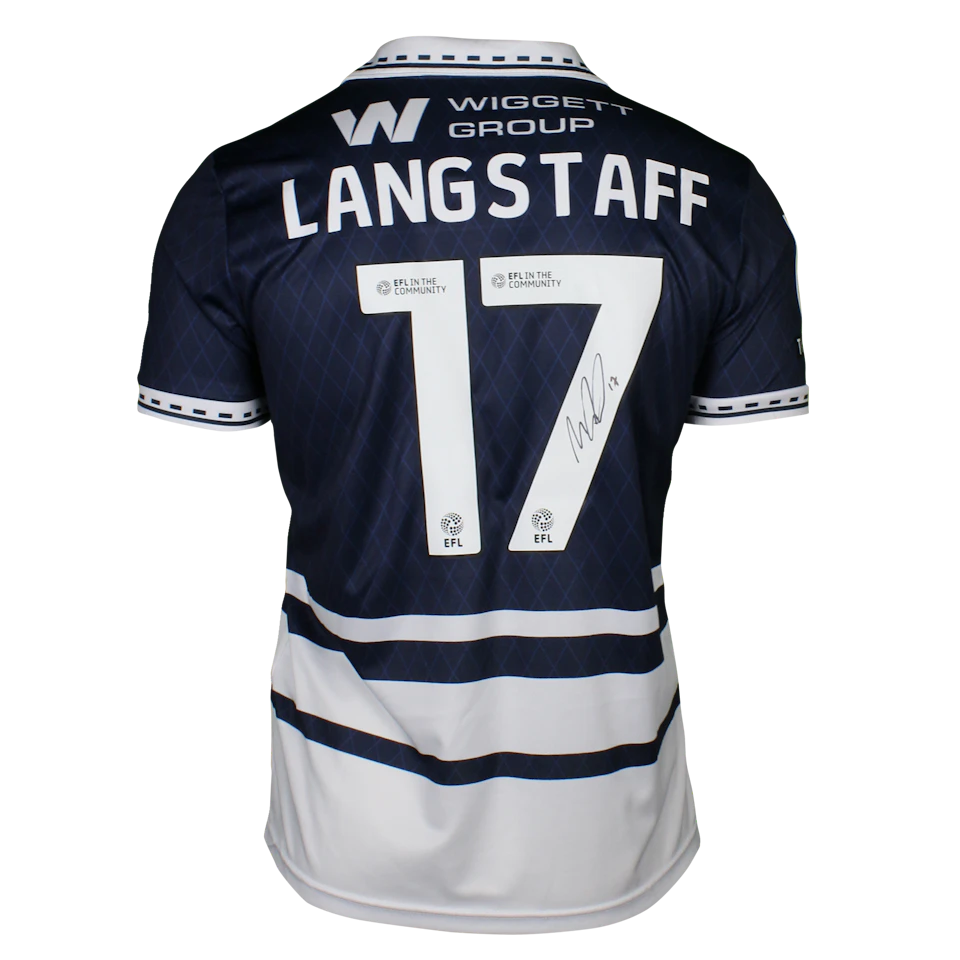 来自Millwall的Macaulay Langstaff球衣