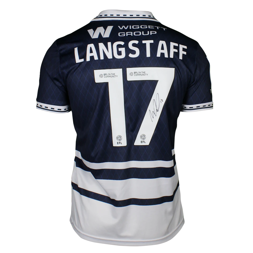 来自Millwall的Macaulay Langstaff球衣