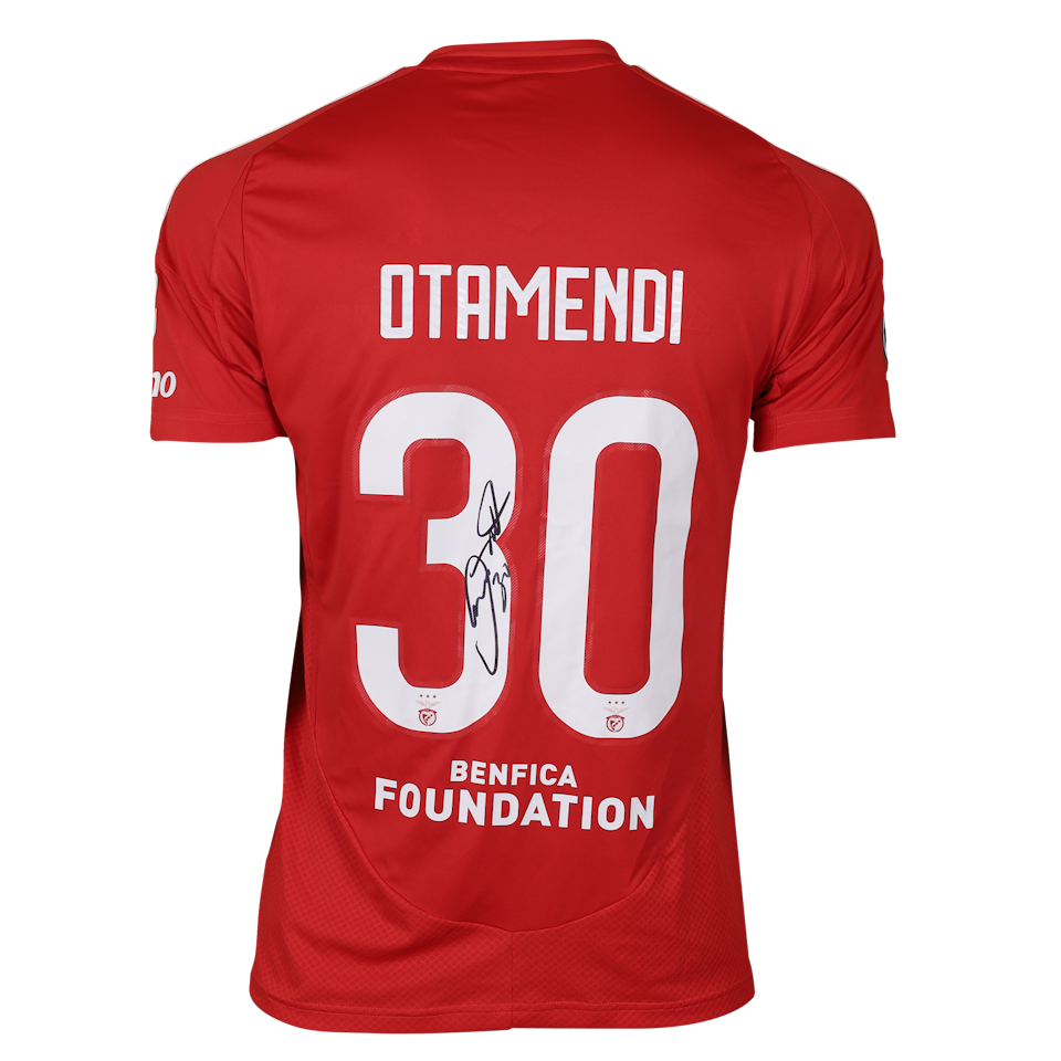 Nicolás Otamendi SL Benfica shirt